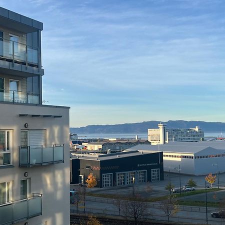 Modern And Central Apartment - Solsiden Trondheim - Up To 6 People Exterior foto